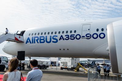 Tinhte.vn_Airbus_A350XWB-9.jpg