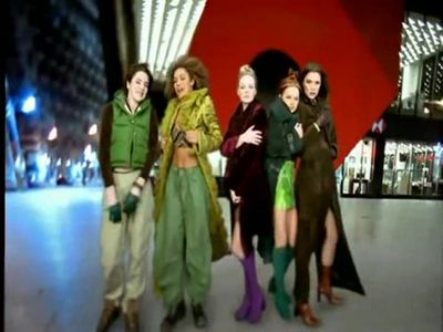 Spice Girls - 2 Become 1 - HD 720p + Lyrics_mpeg4 10.jpg