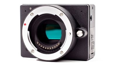 e1-small-mft-camera-4.jpg
