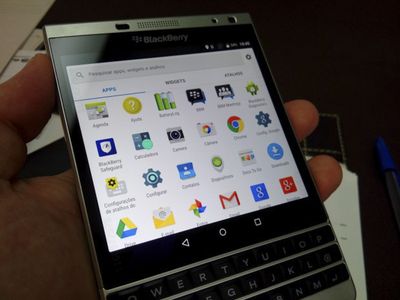 BlackBerry Passport Silver Android.jpg