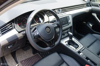 VW Passat 2018_Xetinhte-1704.jpg