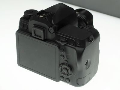 Pentax-full-frame-K-mount-DSLR-camera-8.jpg