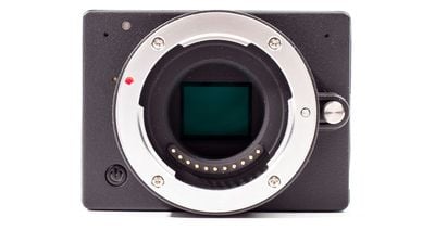 e1-small-mft-camera-3.jpg