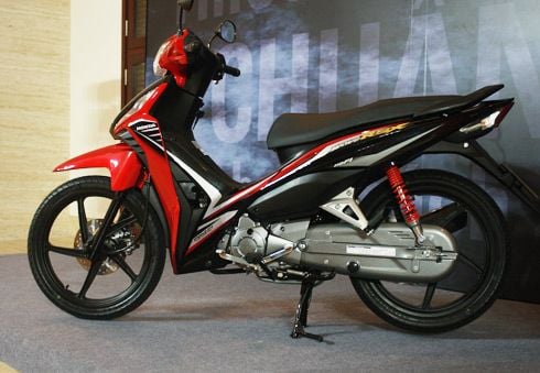 Mẫu xe PKL độ nakebike cực chất từ Honda CB400SF Revo