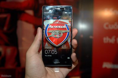 Tinhte.vn_Huawei_Ascend_P7_Arsenal-7.jpg
