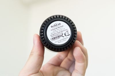Broadlink_mini_rm_3_hong_ngoai_3.jpg