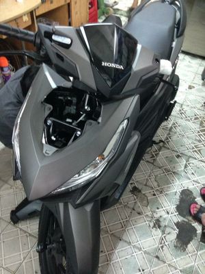 Bửng trước xe Vario 2015 2017 màu vàng cát chính hãng  Shopee Việt Nam